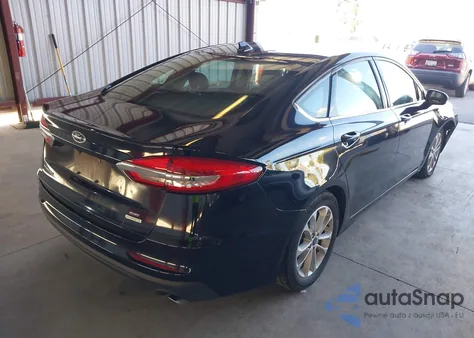 2019 Ford Fusion Se z USA, uszkodzony, nr VIN 3FA6P0HD6KR149342